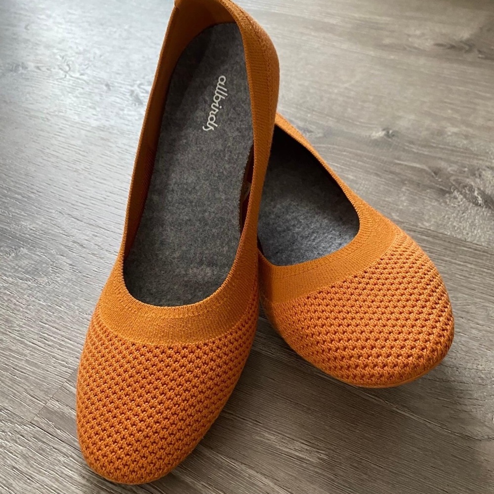 Allbirds Tree Breezers Flats in Poppy Size 8.5